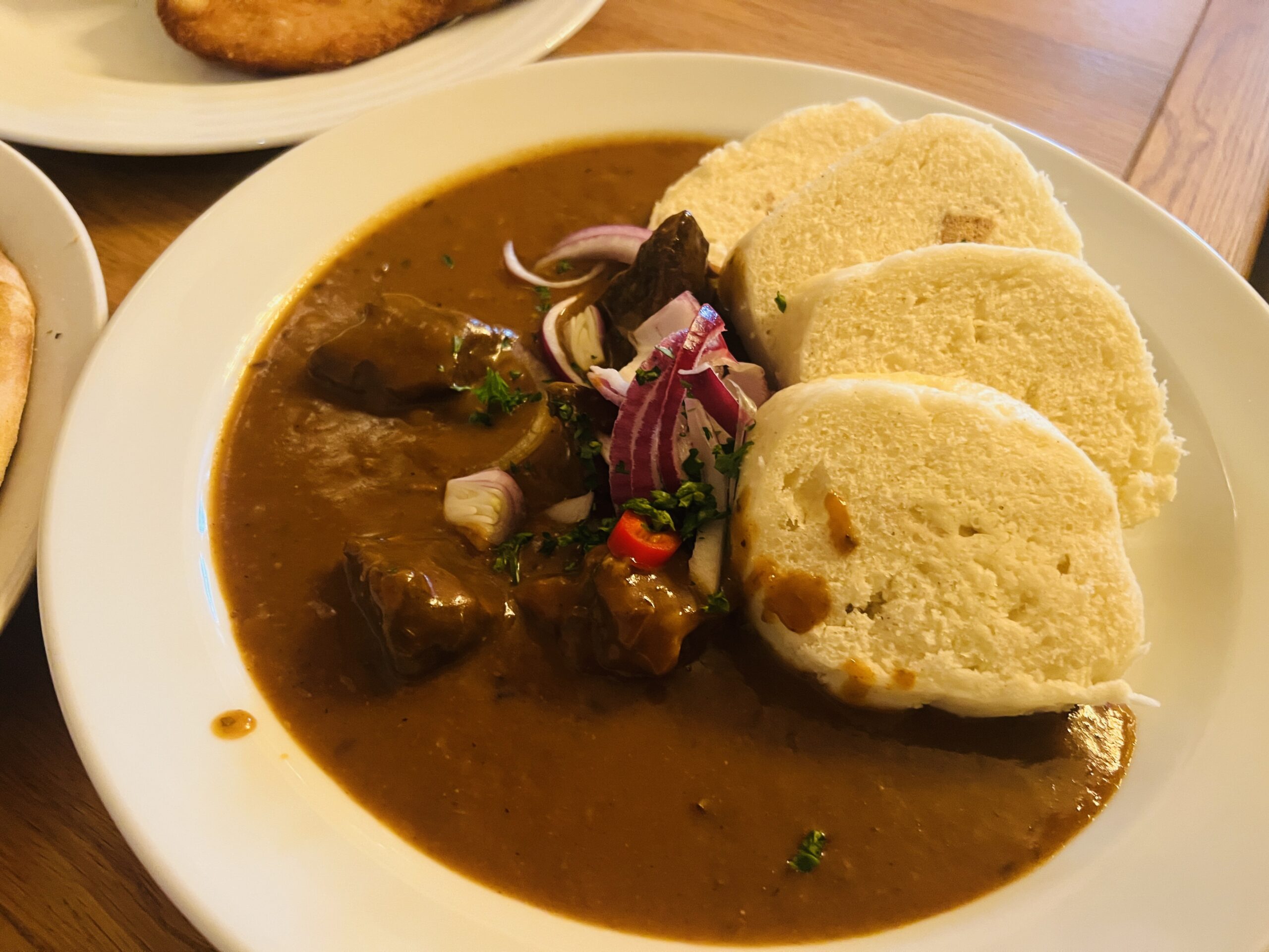 U Tri Zlatych Hvezd - Beef Goulash